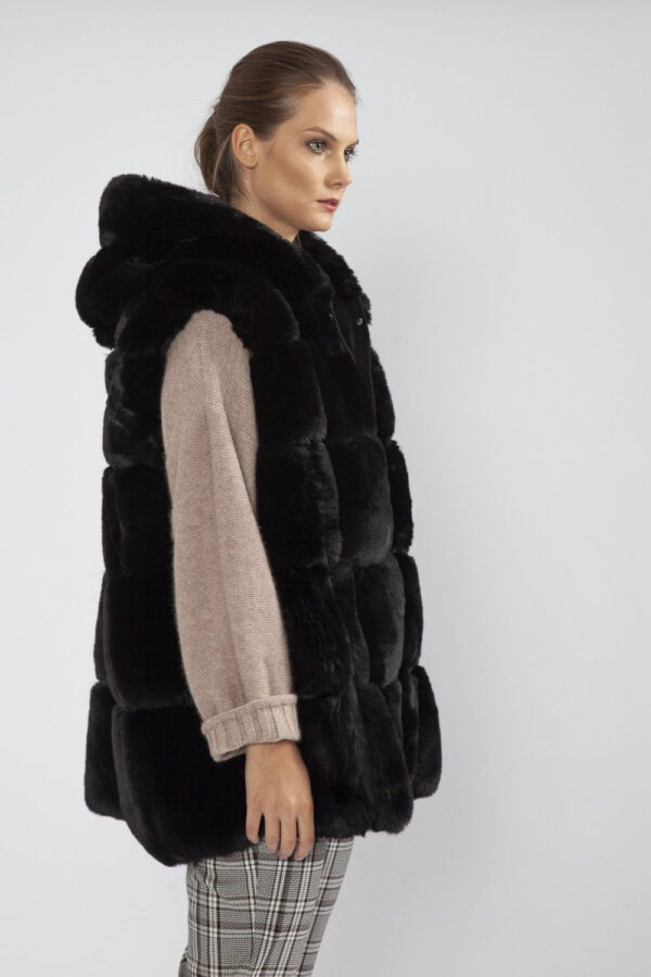 Jayley Black Faux Fur Gilet