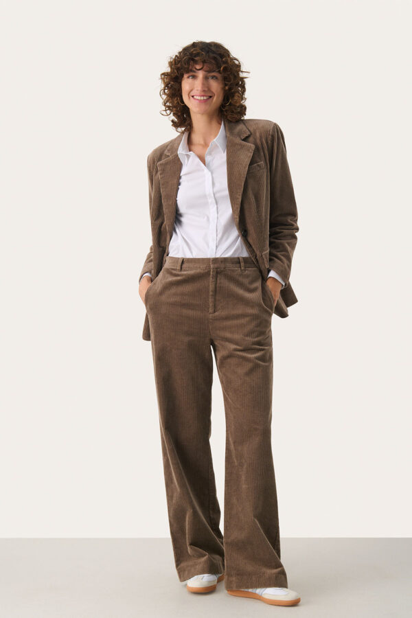 P2 Leni blazer and Clarisse Pant