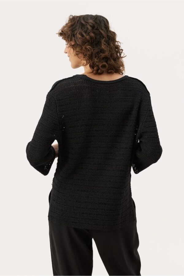 black judith pullover part two2