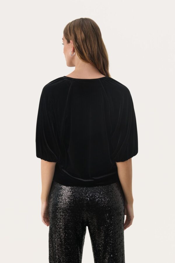 part two metty black velvet top1